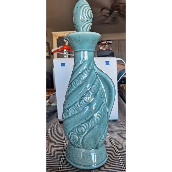 1966 Jim Beam Liquor Decanter- Creation by James B Beam Distilling Co- MINT - Picture 1 of 9